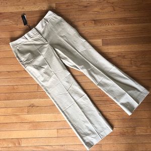 🍀 NWT Talbots Heritage Style Khaki Pants 💖